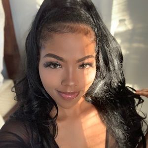 Meet your Posher, Amirah